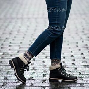 Time & Tru Black Winter Hiker Boots Women’s 7 Vegan All Man-Made Fur Lined – NWT